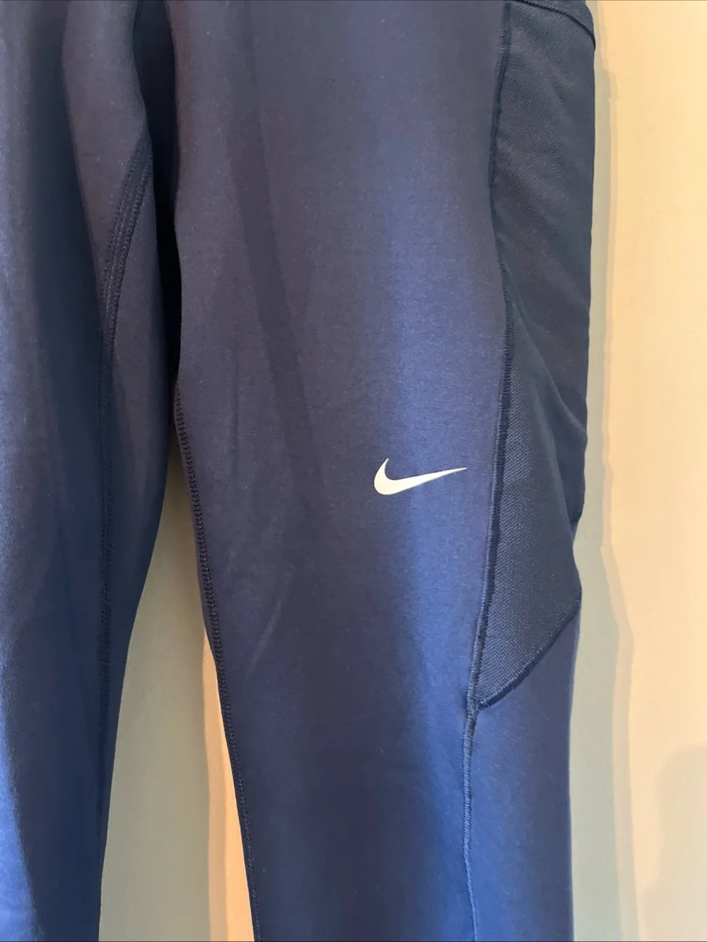 Women’s Nike Pro Therma Fit Navy Blue Stretch Compression Leggings Medium